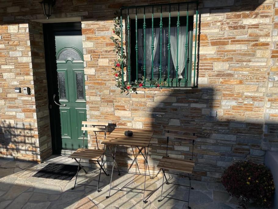Stone House - Bike Friendly Home Едеса Екстер'єр фото